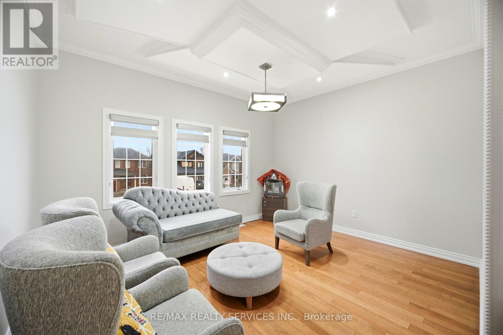 244 Brisdale Drive, Brampton, Ontario  L7A 2T3 - Photo 24 - W12644456