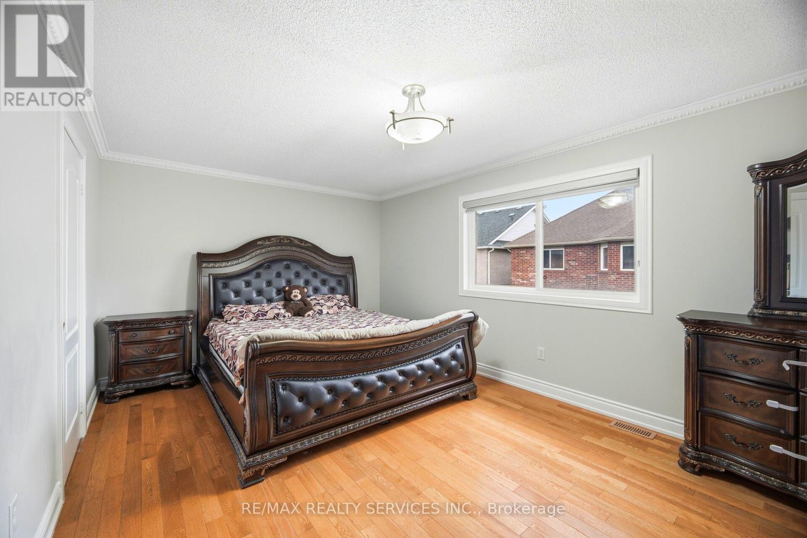 244 Brisdale Drive, Brampton, Ontario  L7A 2T3 - Photo 28 - W12644456