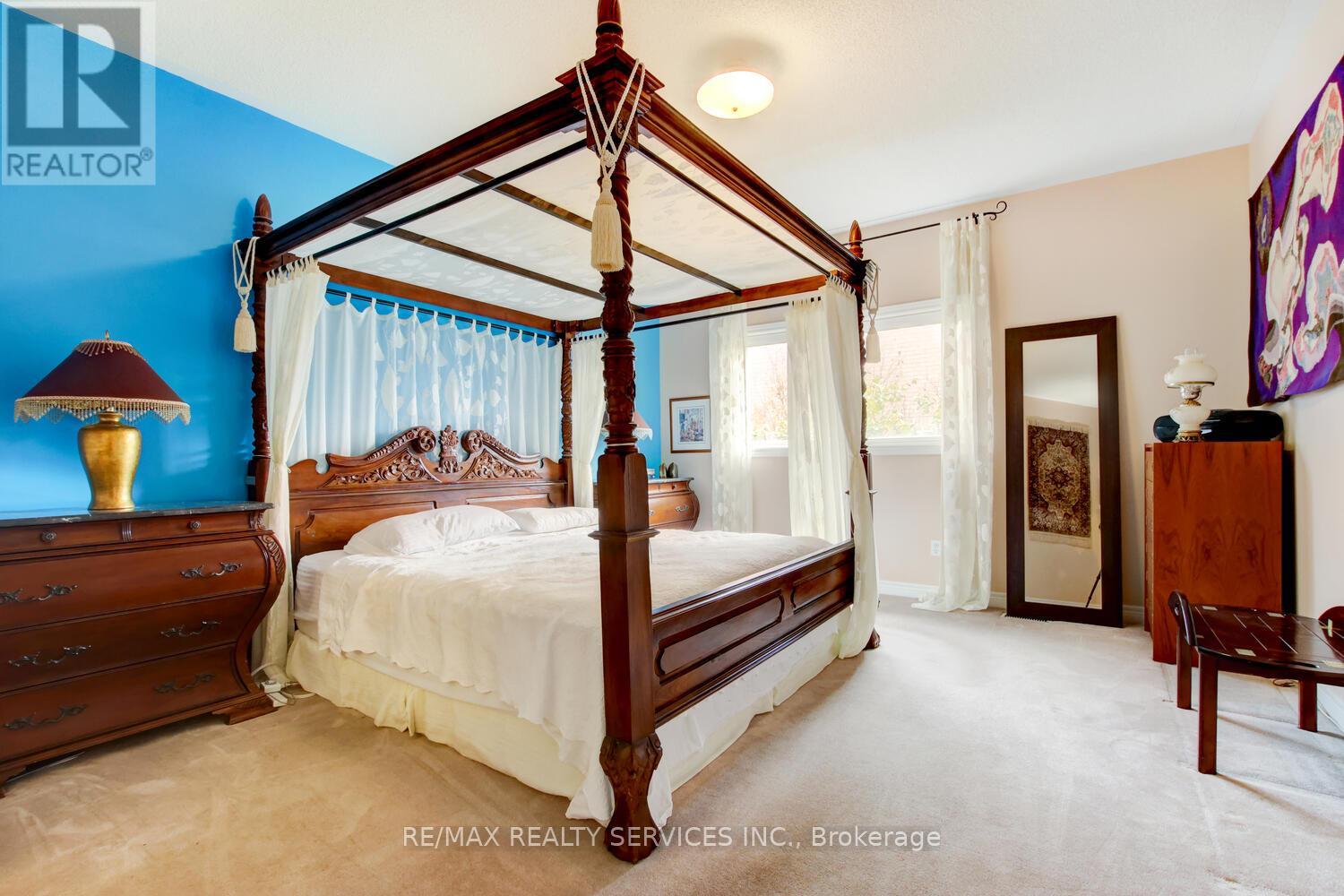 47 Collingwood Avenue, Brampton, Ontario  L7A 1L7 - Photo 22 - W12644472