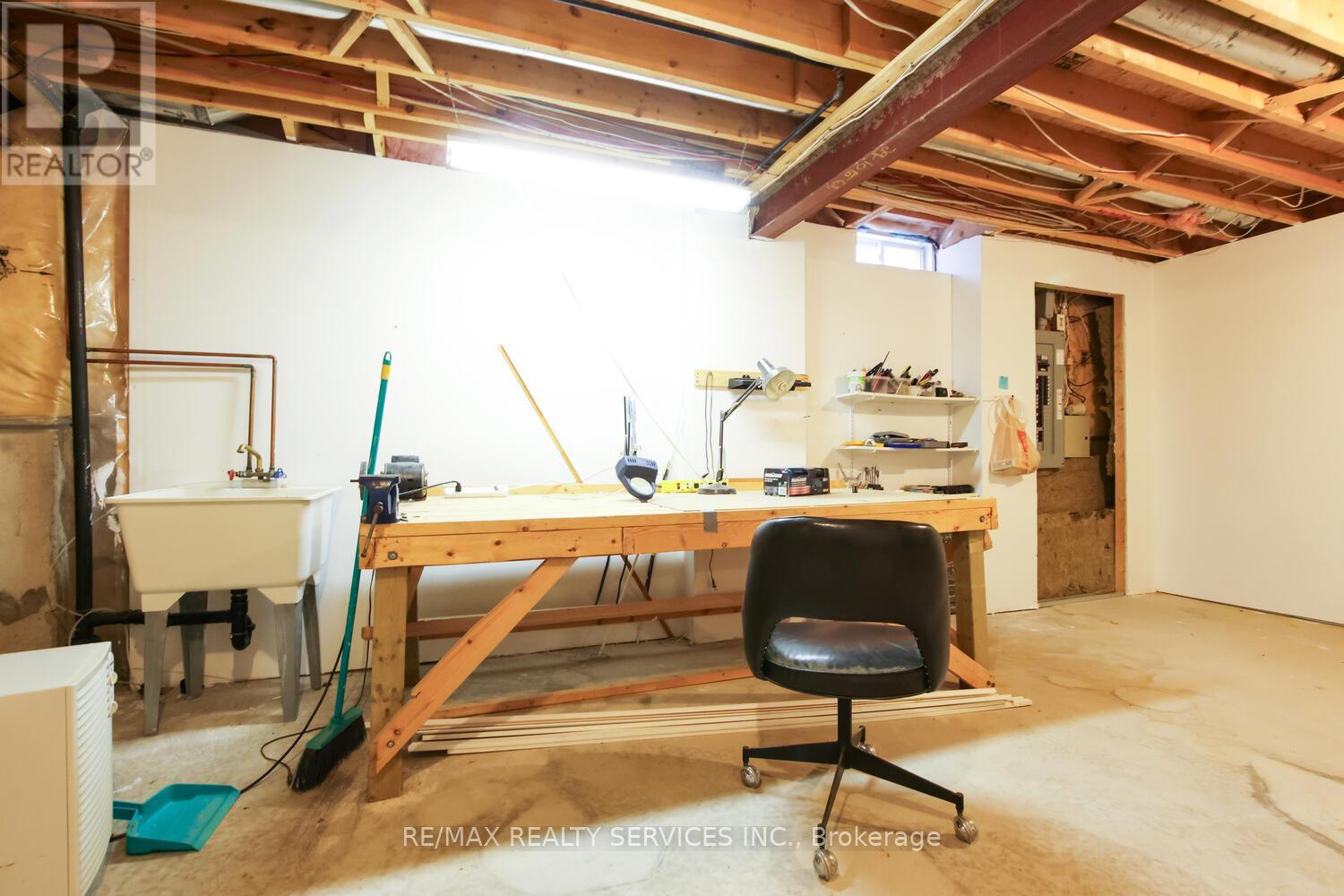 47 Collingwood Avenue, Brampton, Ontario  L7A 1L7 - Photo 37 - W12644472