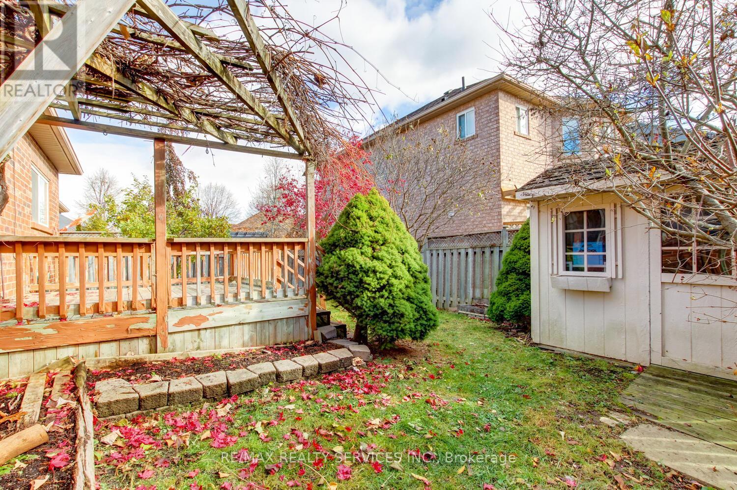 47 Collingwood Avenue, Brampton, Ontario  L7A 1L7 - Photo 48 - W12644472