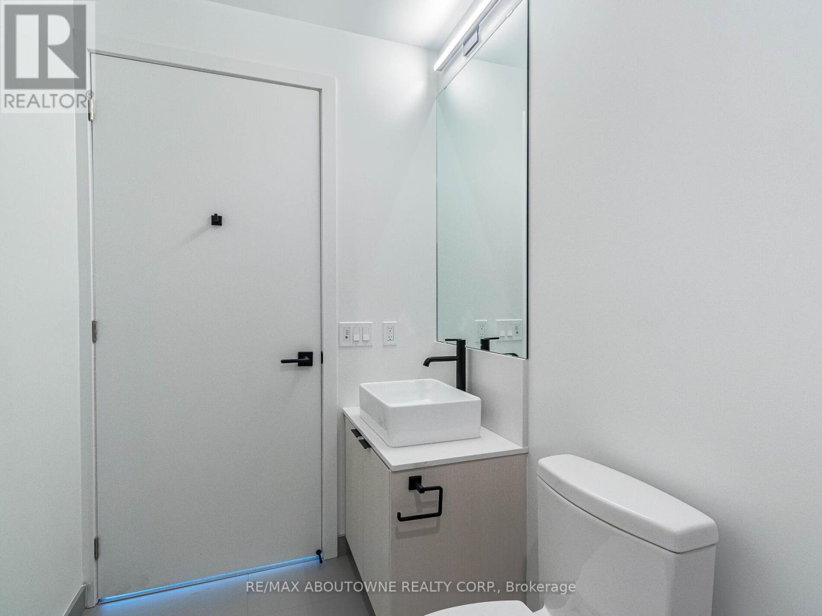 1912 - 10 Graphophone Grove, Toronto, Ontario  M6H 0E5 - Photo 19 - W12644036