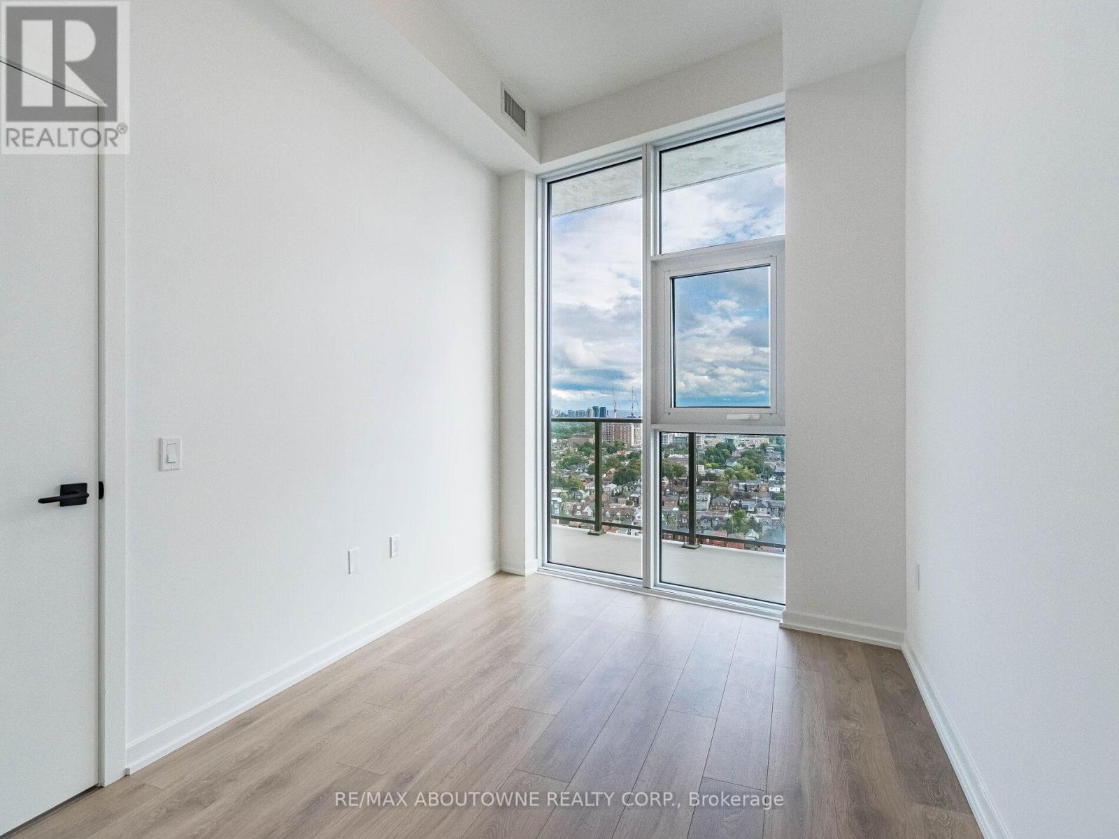 1912 - 10 Graphophone Grove, Toronto, Ontario  M6H 0E5 - Photo 21 - W12644036