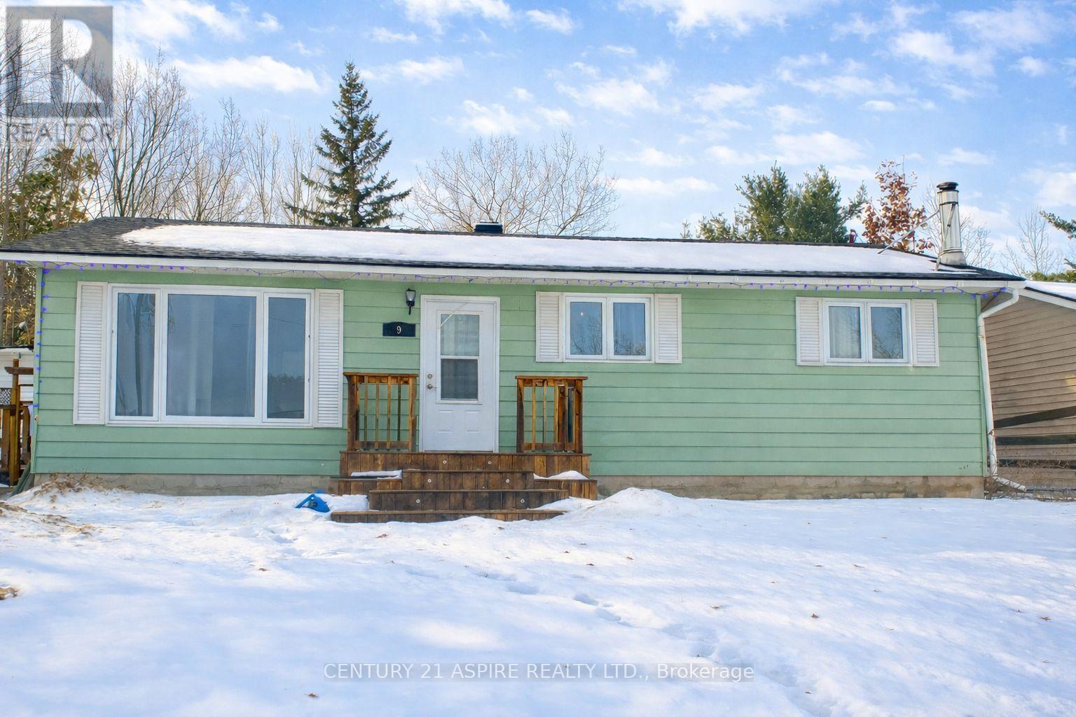 9 James Street, Petawawa, Ontario  K8H 3B4 - Photo 1 - X12642430