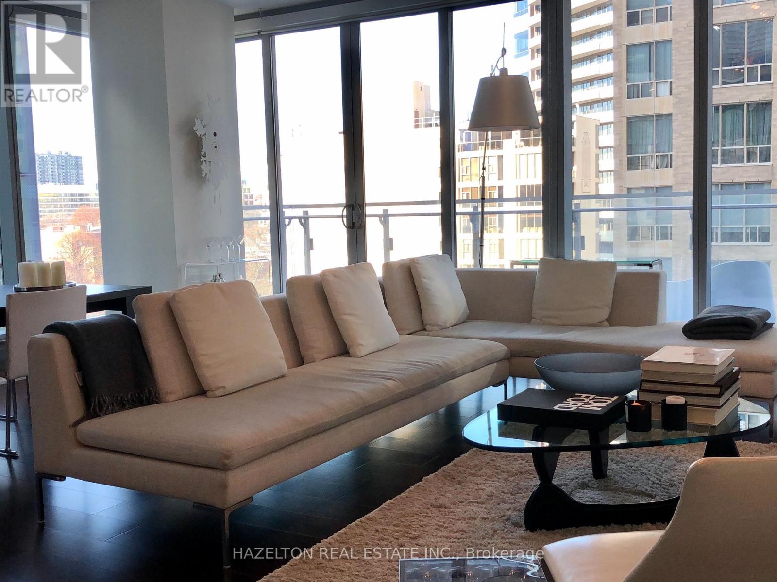 701 - 55 Scollard Street, Toronto, Ontario  M5R 0A1 - Photo 2 - C12644474