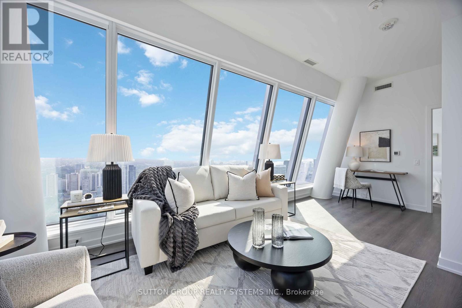 Lph05 - 8 Wellesley Street W, Toronto, Ontario  M4Y 0J5 - Photo 2 - C12644492