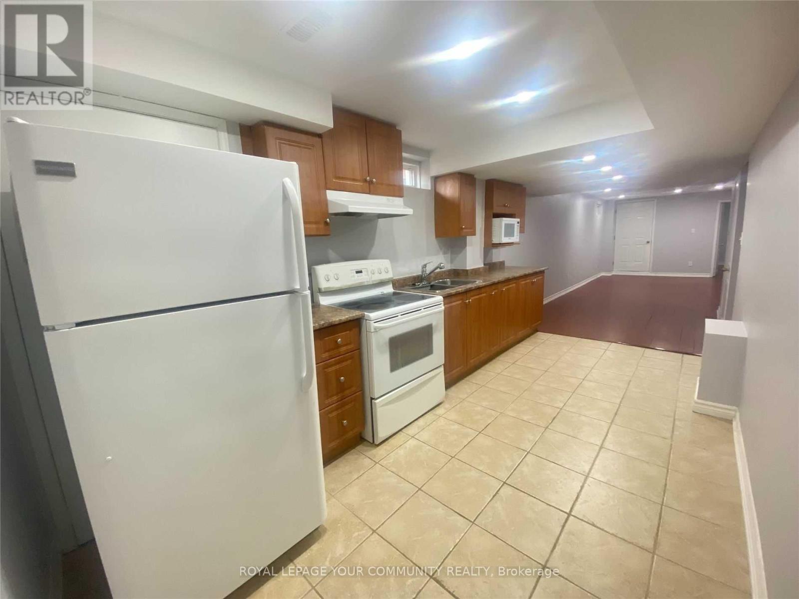 Lower - 288 Monte Carlo Drive, Vaughan, Ontario  L4H 1R2 - Photo 9 - N12644480