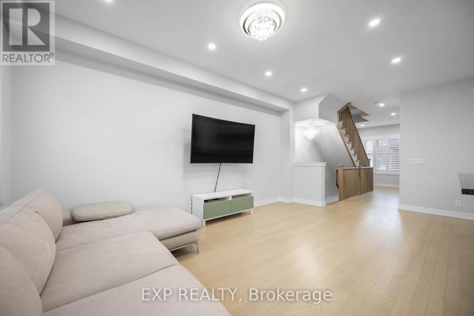 22 Guardhouse Crescent, Markham, Ontario  L6C 3J8 - Photo 13 - N12644498