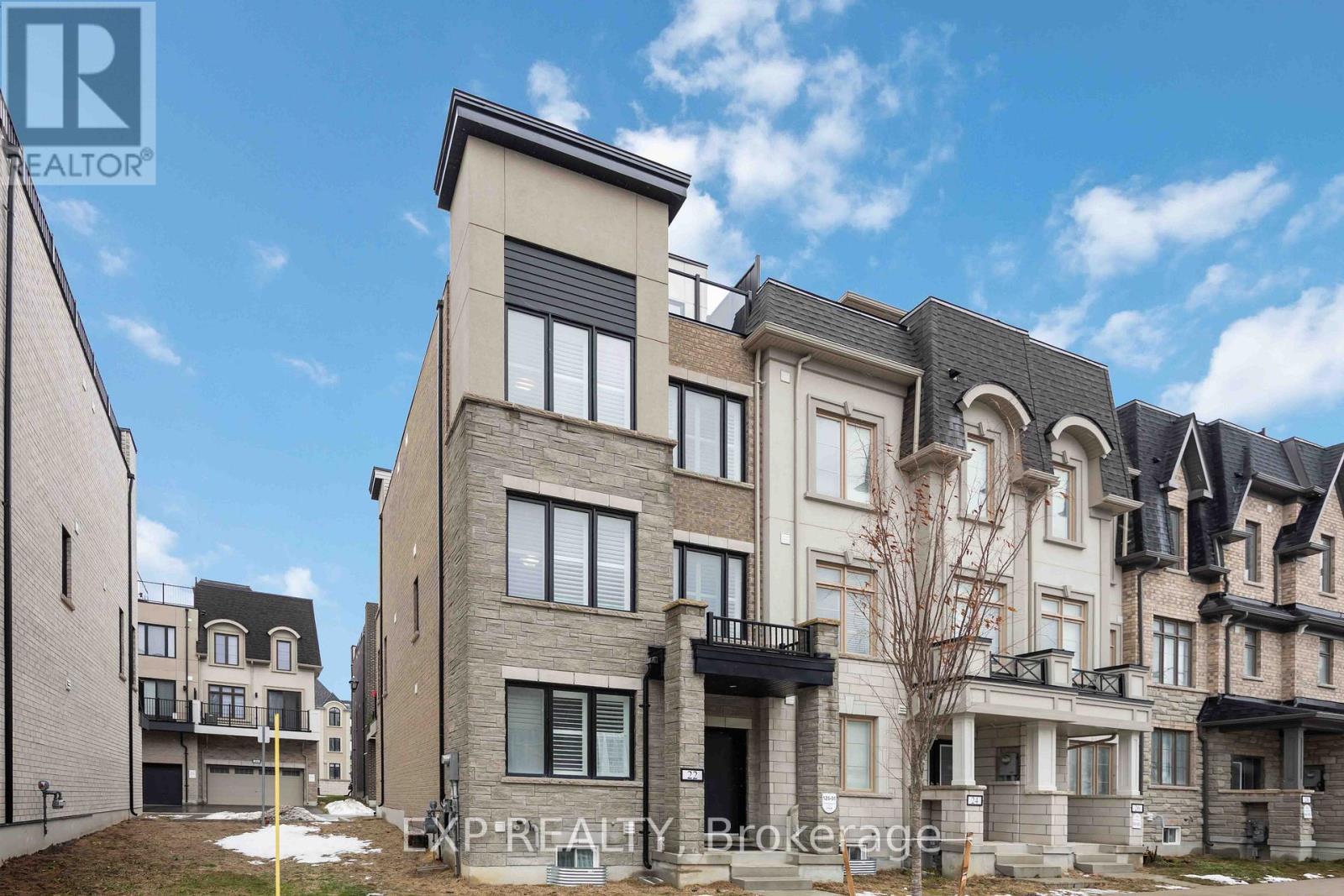 22 Guardhouse Crescent, Markham, Ontario  L6C 3J8 - Photo 2 - N12644498