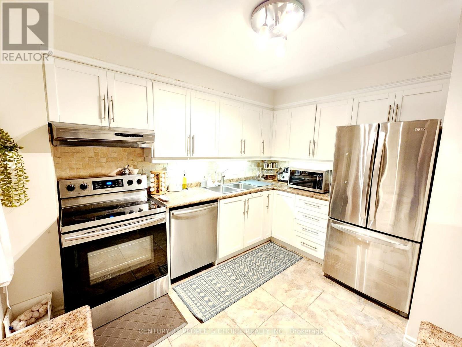 7275 Corrine Crescent, Mississauga, Ontario  L5N 5C3 - Photo 6 - W12638662