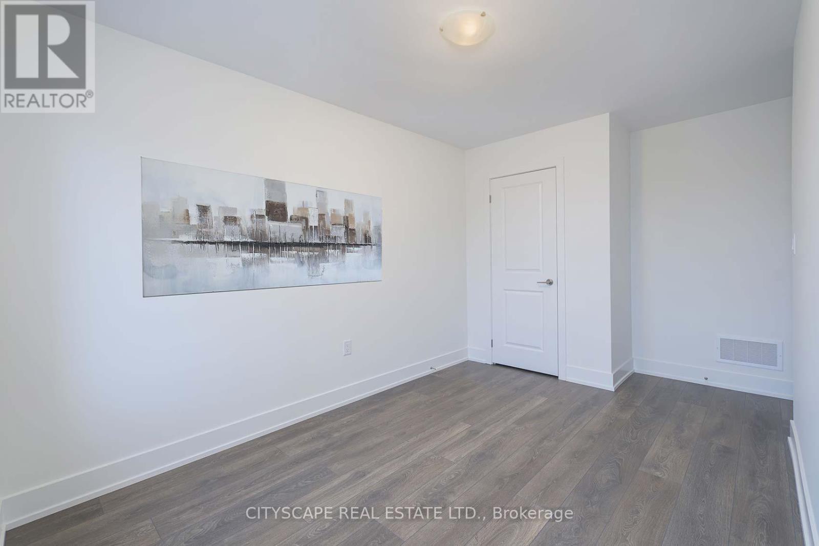 3079 Robert Lamb Boulevard, Oakville, Ontario  L6H 8B7 - Photo 24 - W12643666