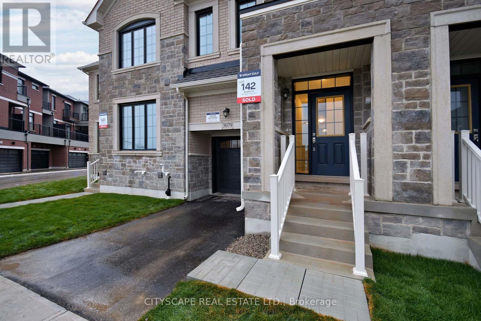 3079 Robert Lamb Boulevard, Oakville, Ontario  L6H 8B7 - Photo 4 - W12643666