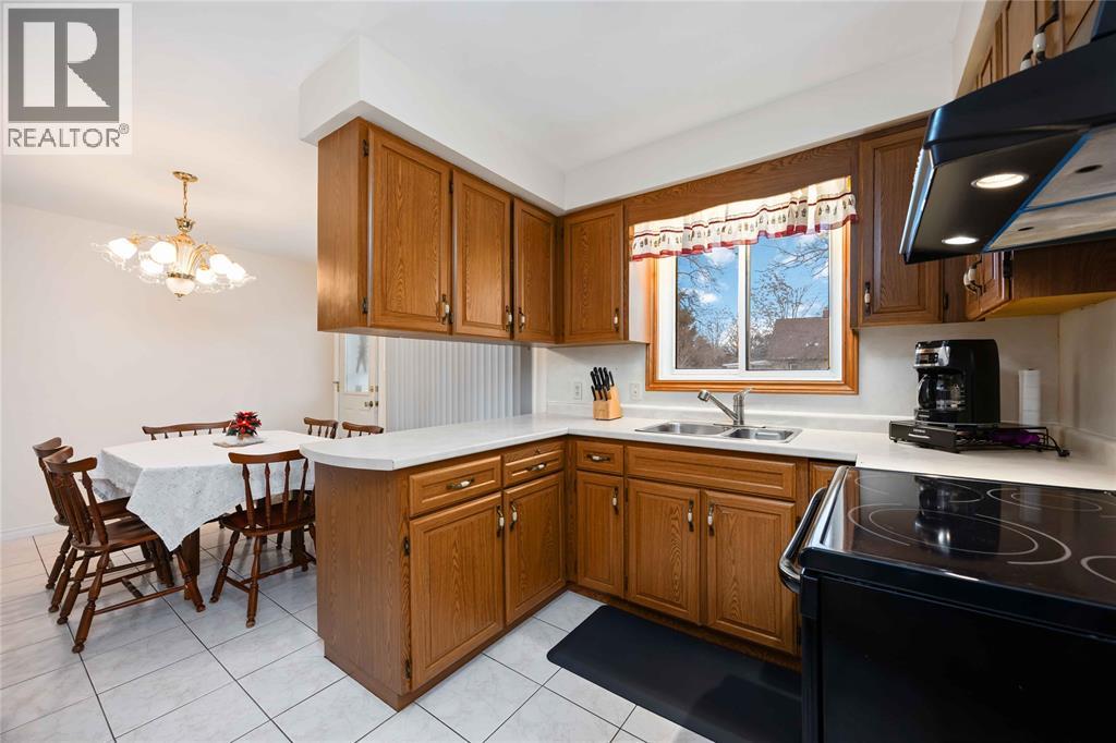 332 Exmouth Street, Sarnia, Ontario  N7T 5N3 - Photo 10 - 25031847