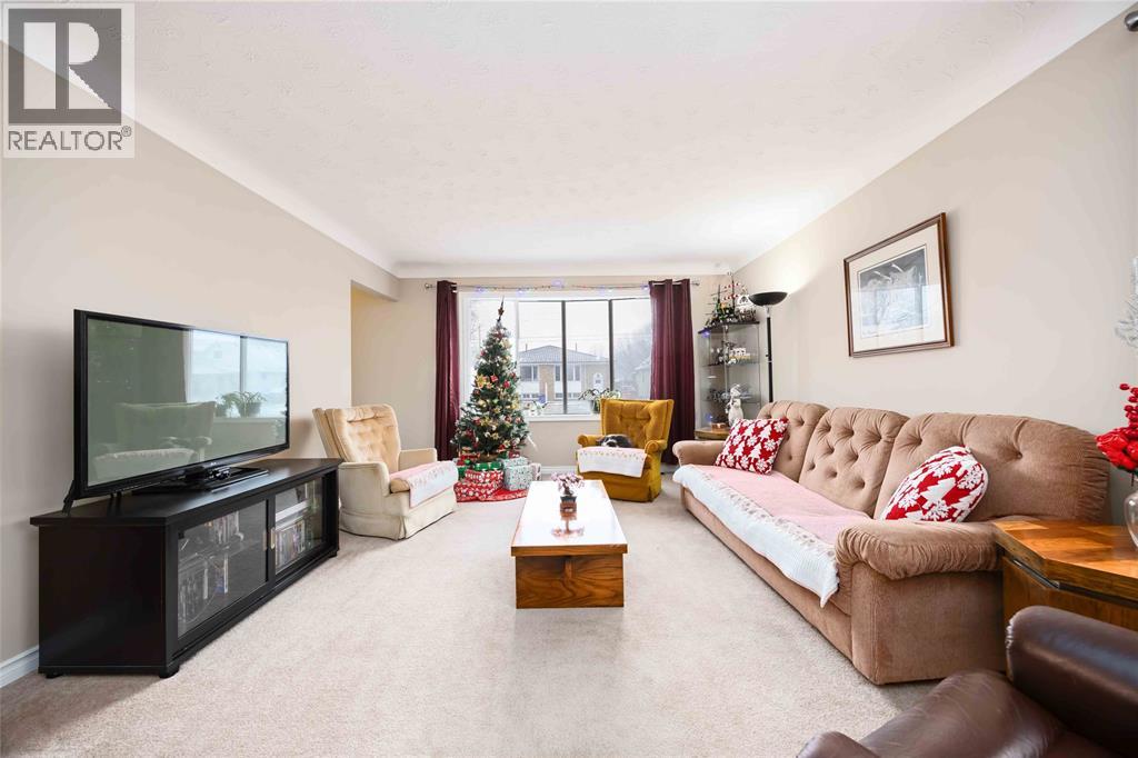 332 Exmouth Street, Sarnia, Ontario  N7T 5N3 - Photo 4 - 25031847