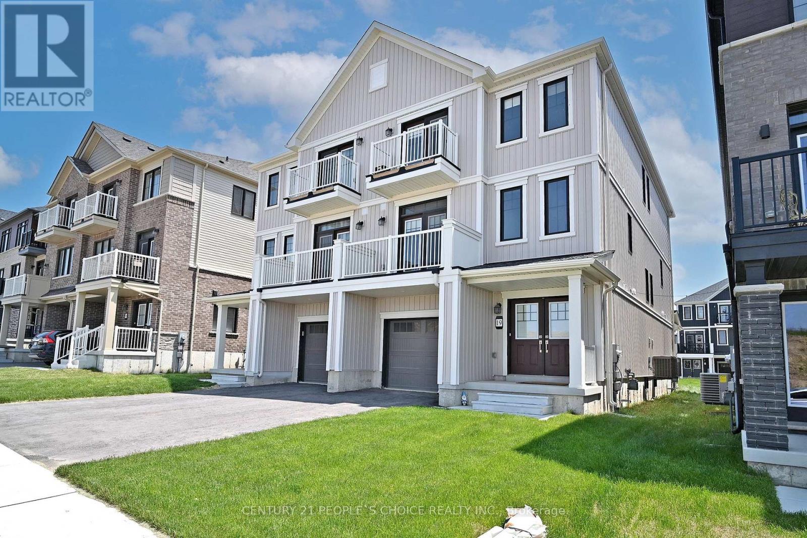 19 Central Market Drive, Haldimand, Ontario  N3W 0J3 - Photo 2 - X12644494