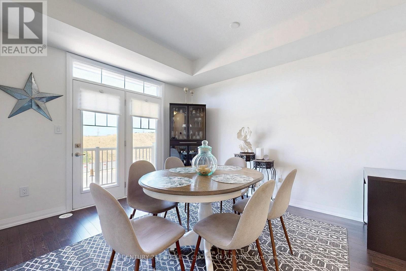 19 Central Market Drive, Haldimand, Ontario  N3W 0J3 - Photo 6 - X12644494