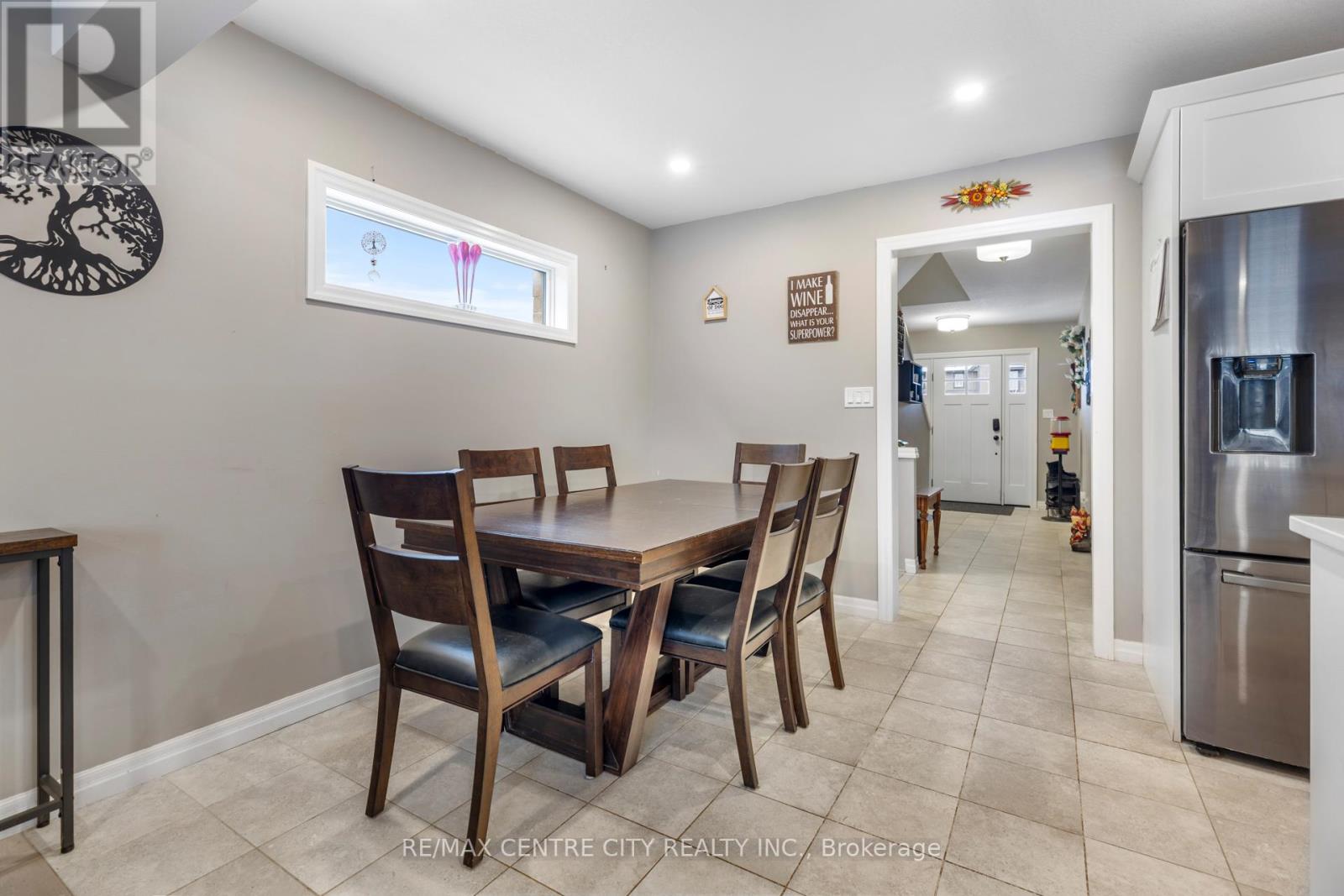 45 Charter Creek Court, St. Thomas, Ontario  N5R 0L2 - Photo 10 - X12644514