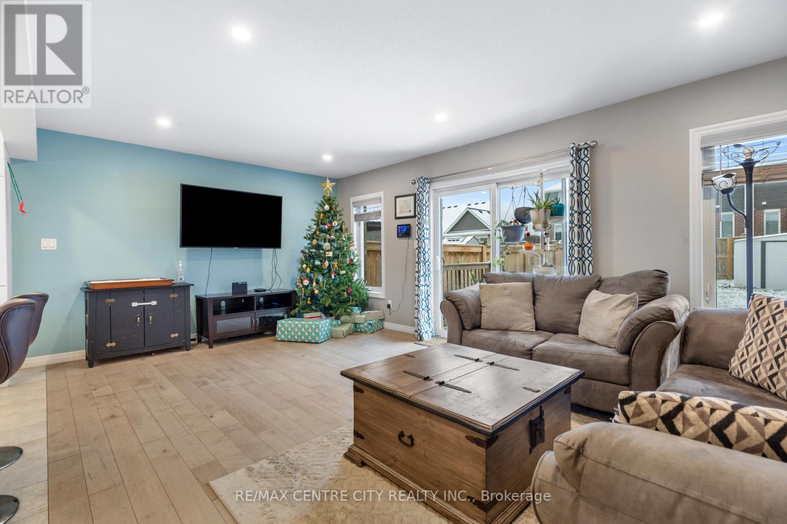 45 Charter Creek Court, St. Thomas, Ontario  N5R 0L2 - Photo 14 - X12644514