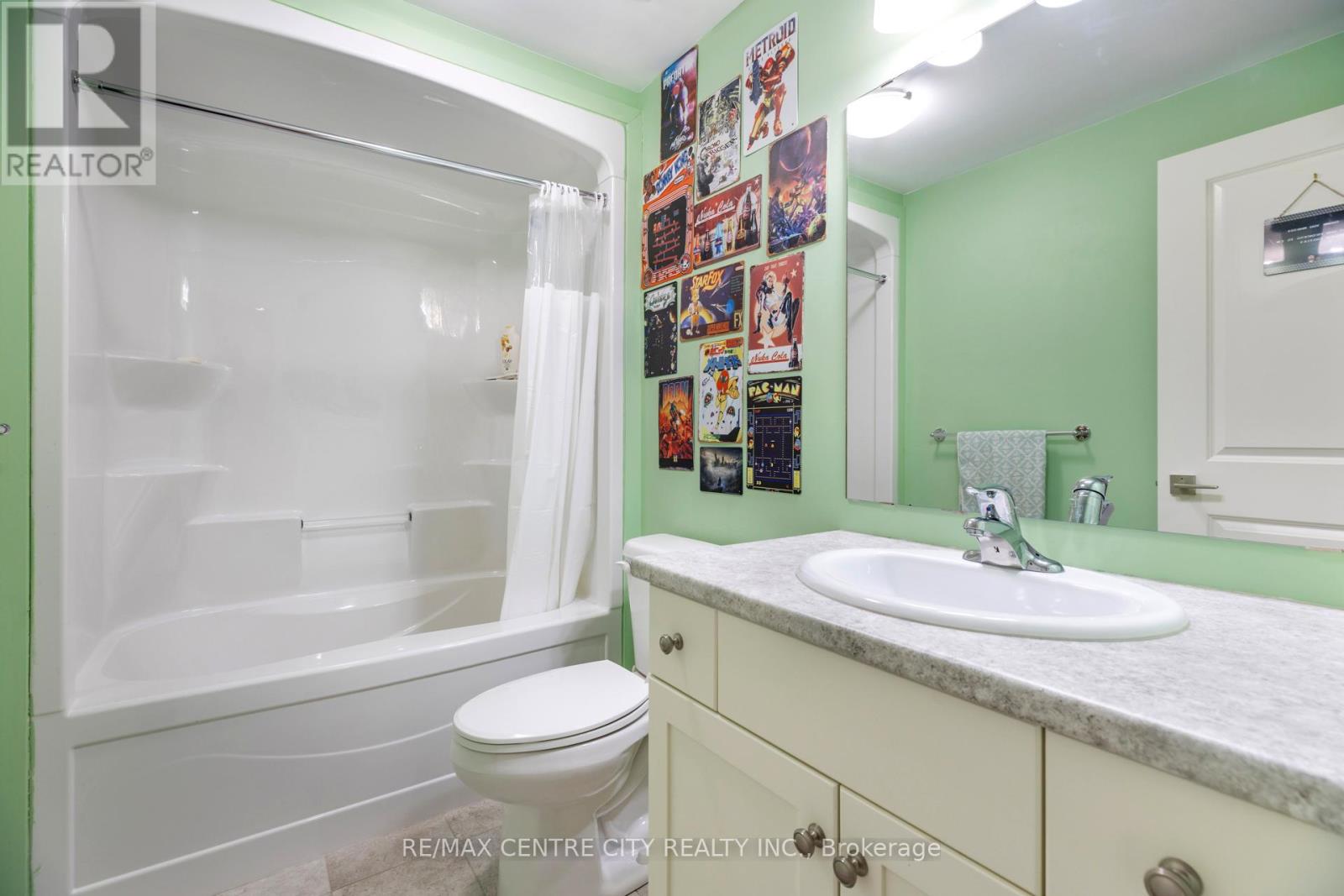 45 Charter Creek Court, St. Thomas, Ontario  N5R 0L2 - Photo 23 - X12644514