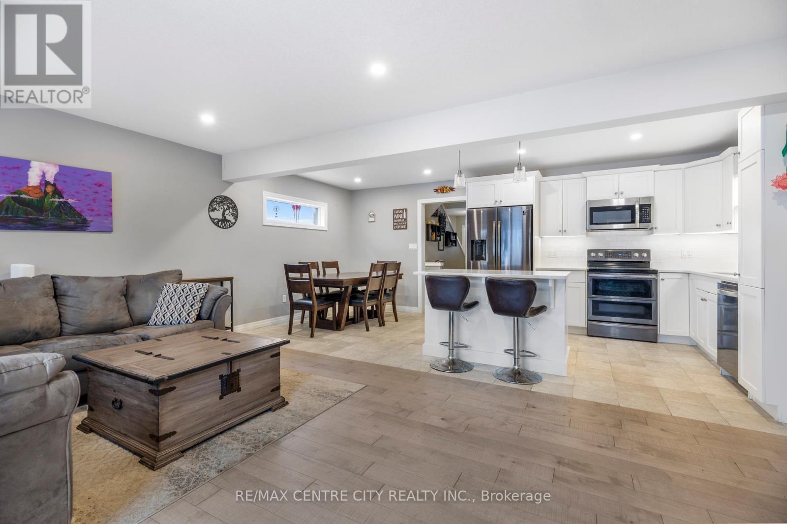 45 Charter Creek Court, St. Thomas, Ontario  N5R 0L2 - Photo 9 - X12644514