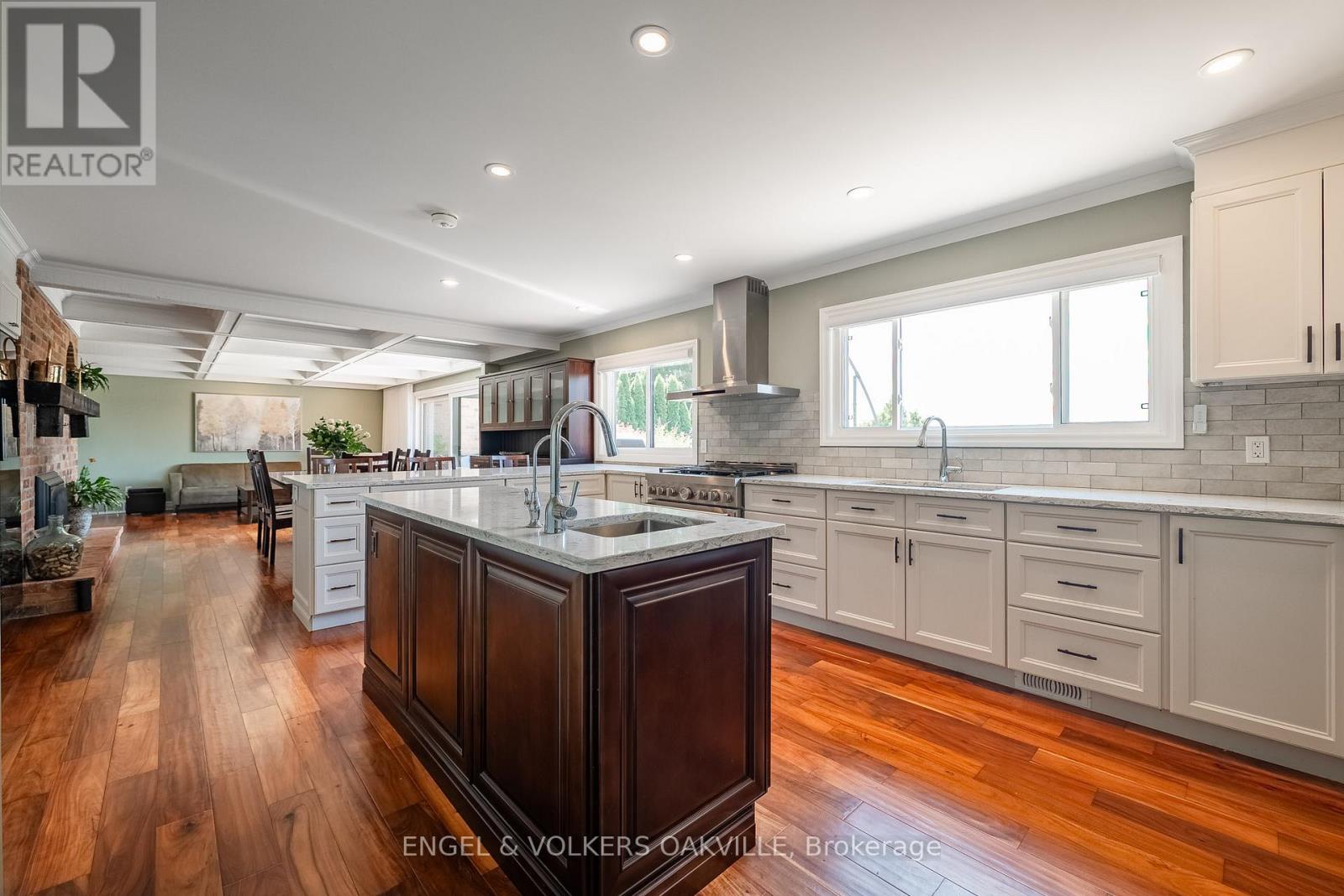 15578 Niagara River Parkway, Niagara-On-The-Lake, Ontario  L0S 1J0 - Photo 8 - X12644512