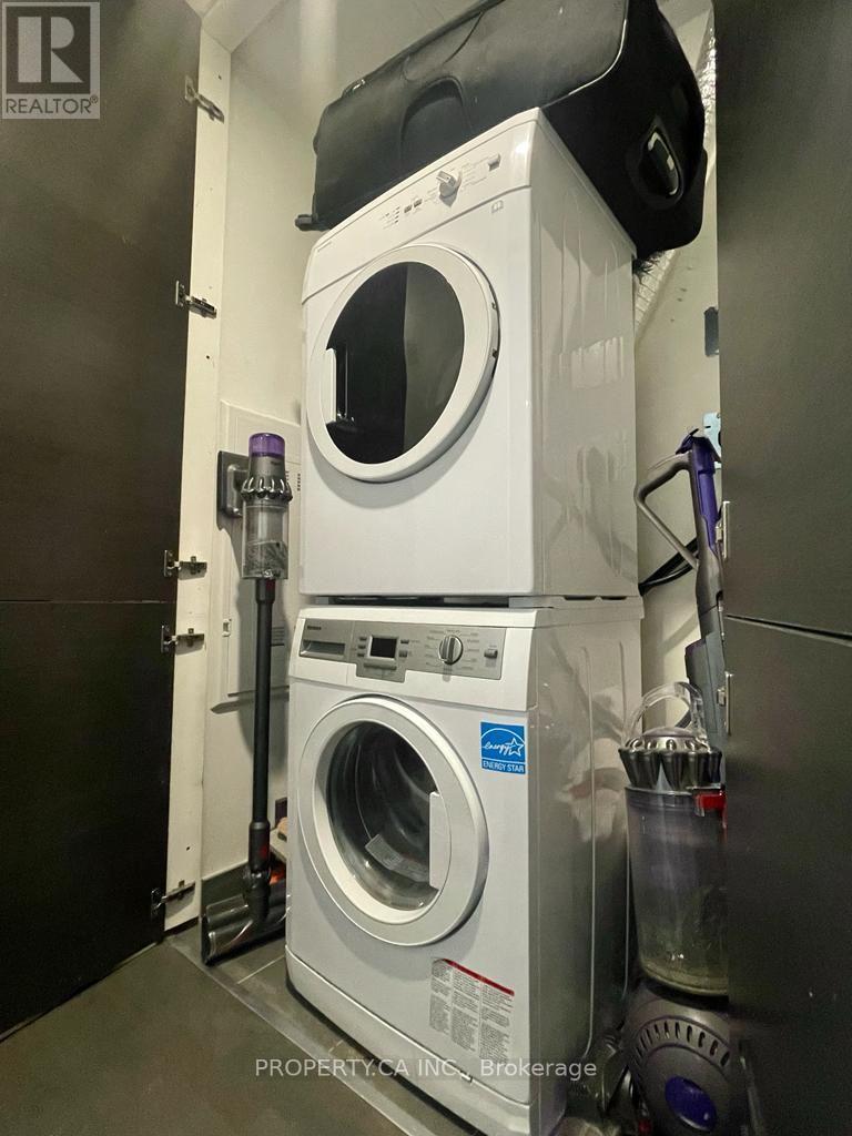 1010 - 629 King Street W, Toronto, Ontario  M5V 0G9 - Photo 9 - C12644530