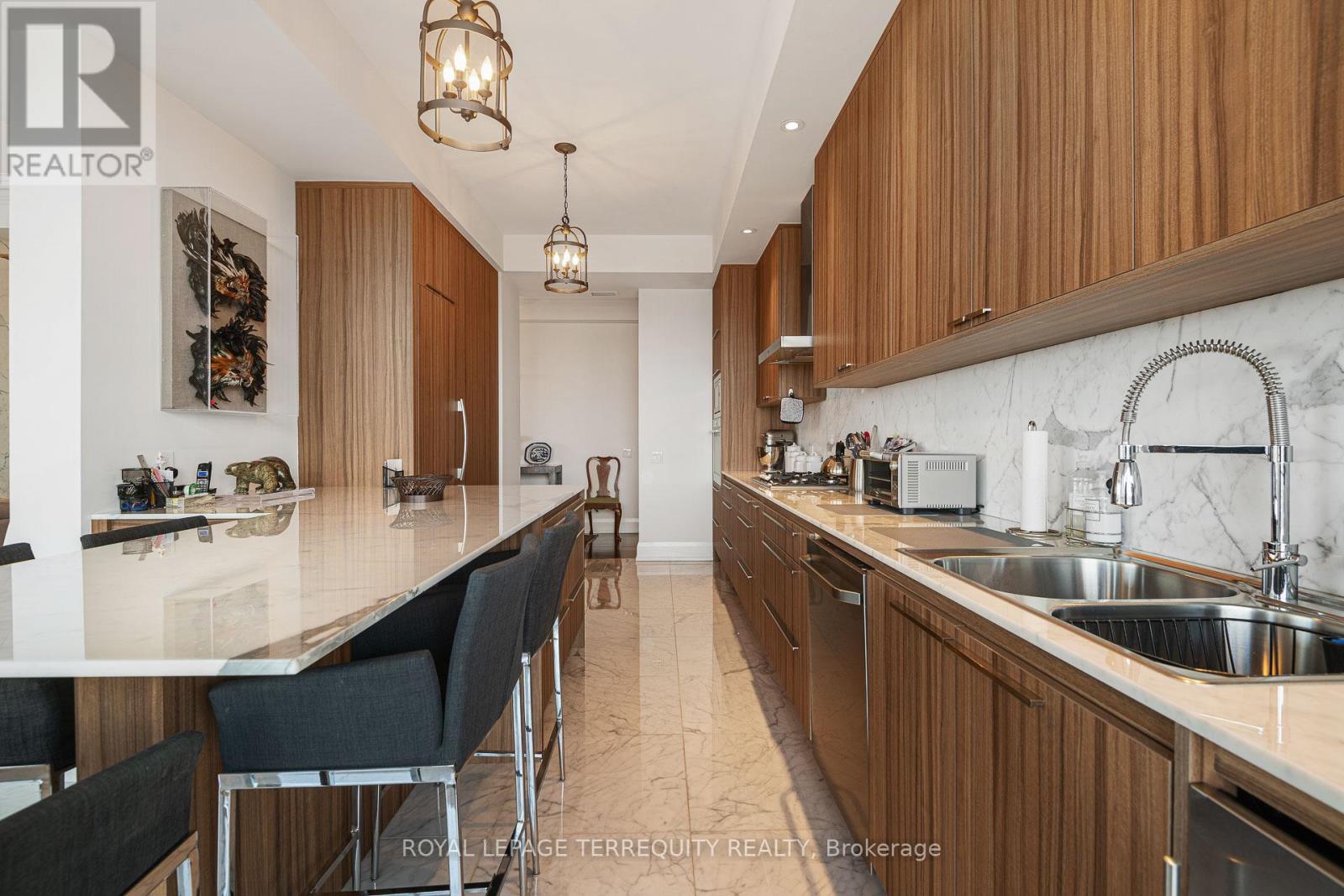 1804 - 88 Davenport Road, Toronto, Ontario  M5R 0A5 - Photo 13 - C12644550