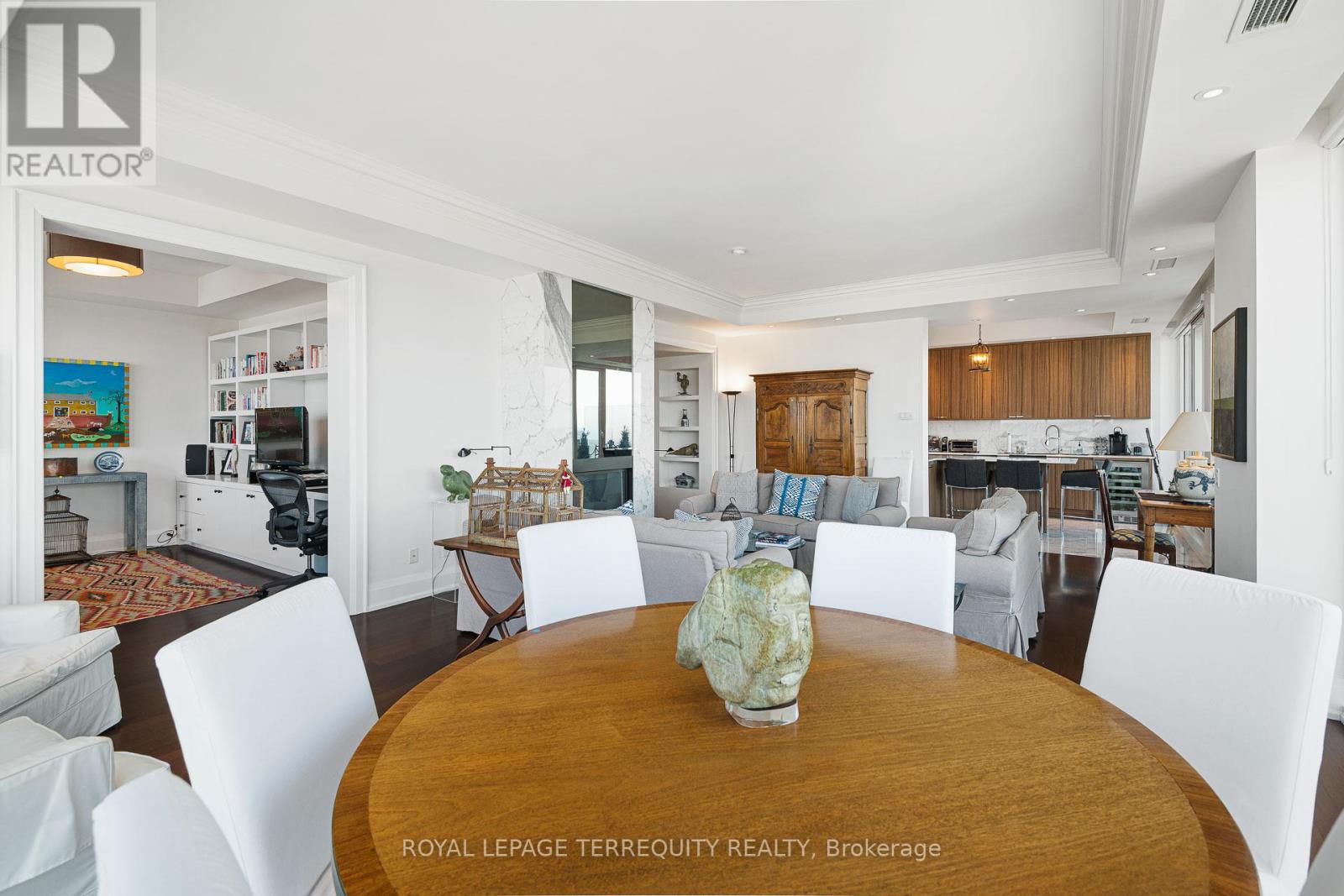 1804 - 88 Davenport Road, Toronto, Ontario  M5R 0A5 - Photo 3 - C12644550