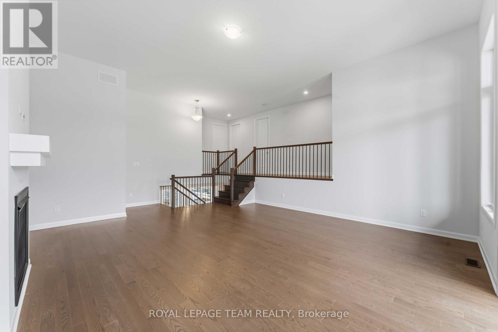 39 Osler Street, Ottawa, Ontario  K2W 0L9 - Photo 14 - X12145429