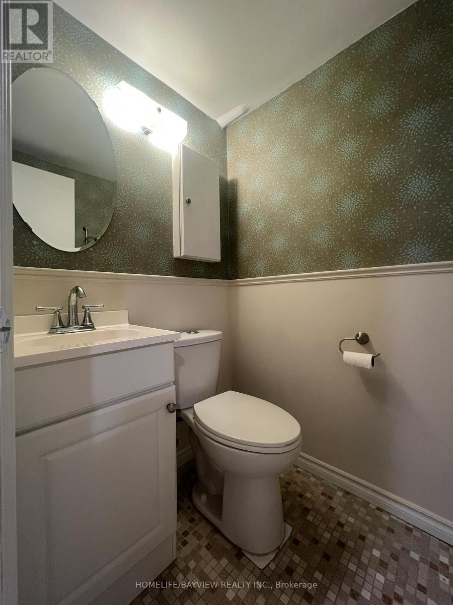 Bmnt - 74 Newbury Drive, Newmarket (Bristol-London), Ontario  L3Y 4R3 - Photo 11 - N12644548