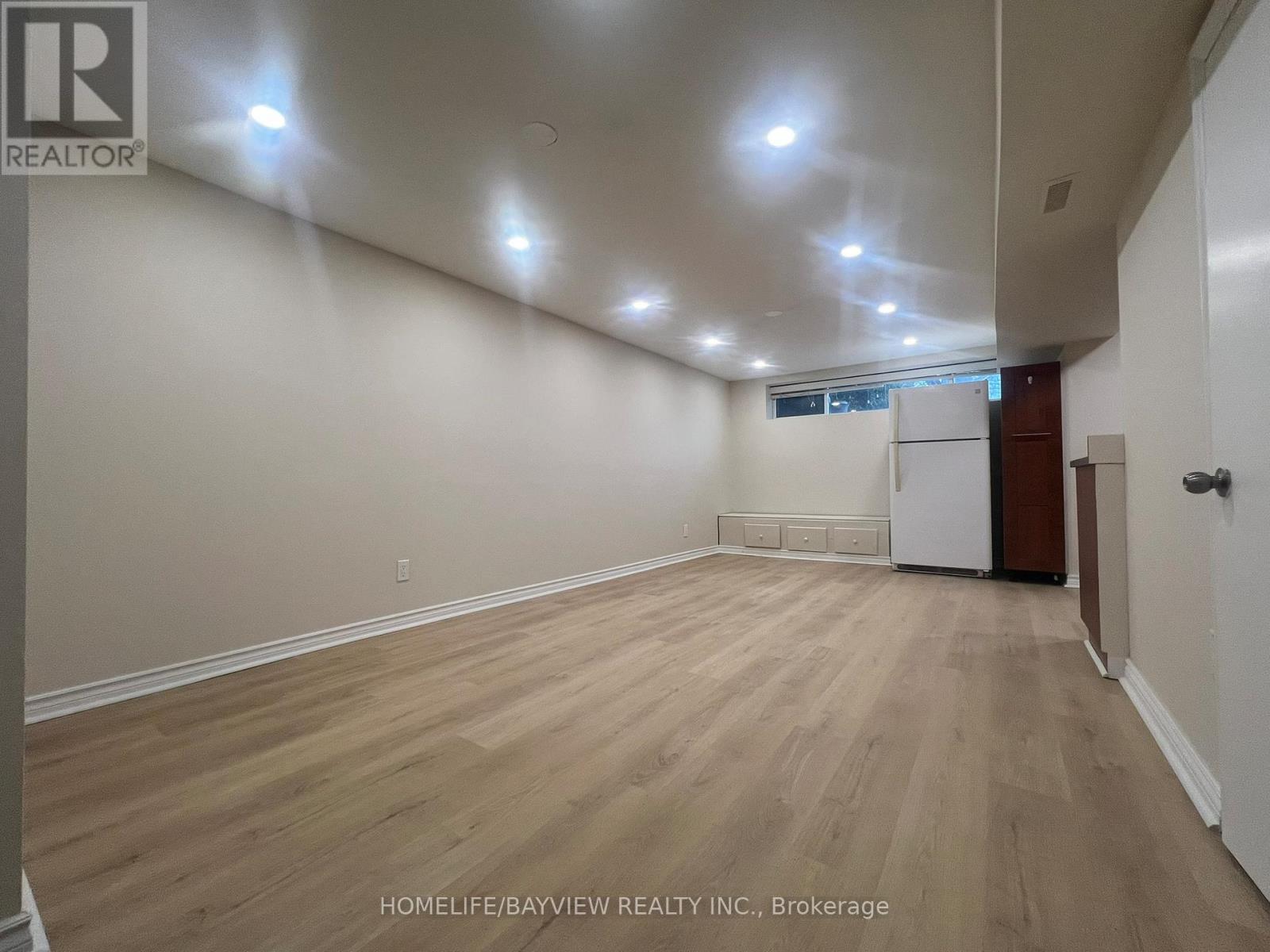 Bmnt - 74 Newbury Drive, Newmarket (Bristol-London), Ontario  L3Y 4R3 - Photo 8 - N12644548