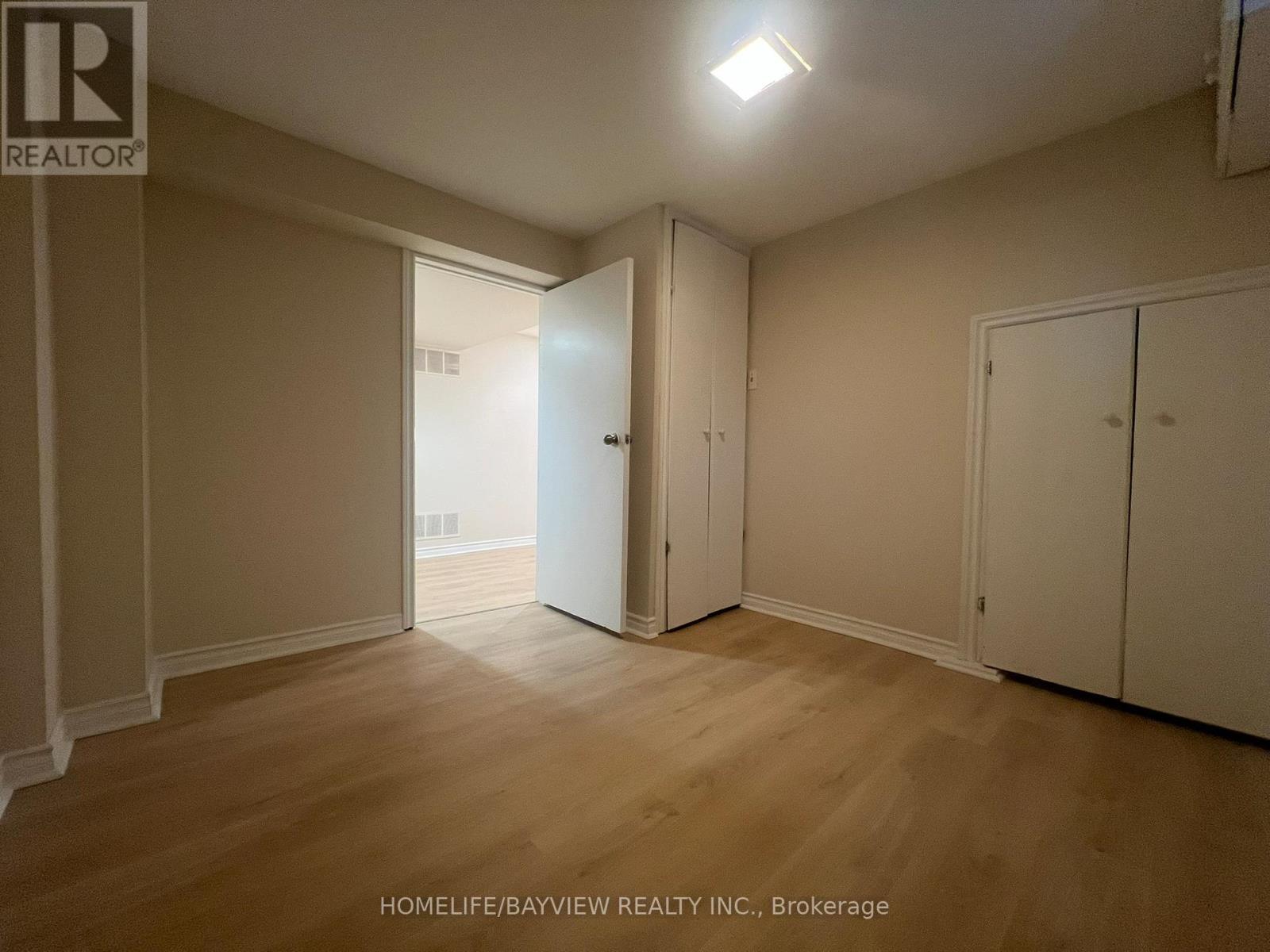 Bmnt - 74 Newbury Drive, Newmarket (Bristol-London), Ontario  L3Y 4R3 - Photo 9 - N12644548