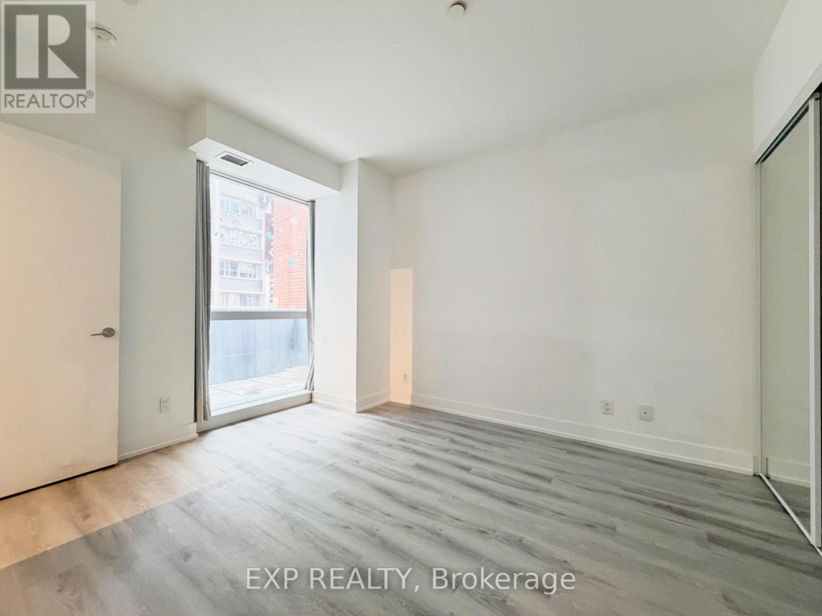 511 - 7 Grenville Street, Toronto, Ontario  M4Y 0E9 - Photo 8 - C12557728