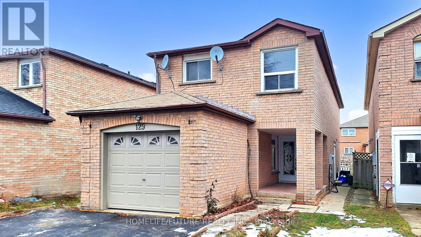 129 Northolt Crescent, Markham, Ontario  L3R 6N9 - Photo 2 - N12644508