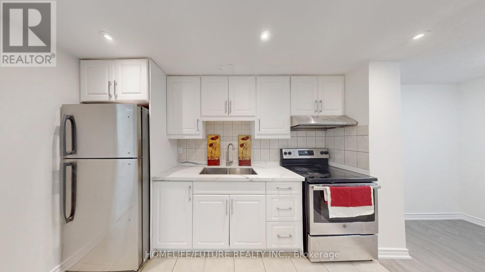 129 Northolt Crescent, Markham, Ontario  L3R 6N9 - Photo 32 - N12644508