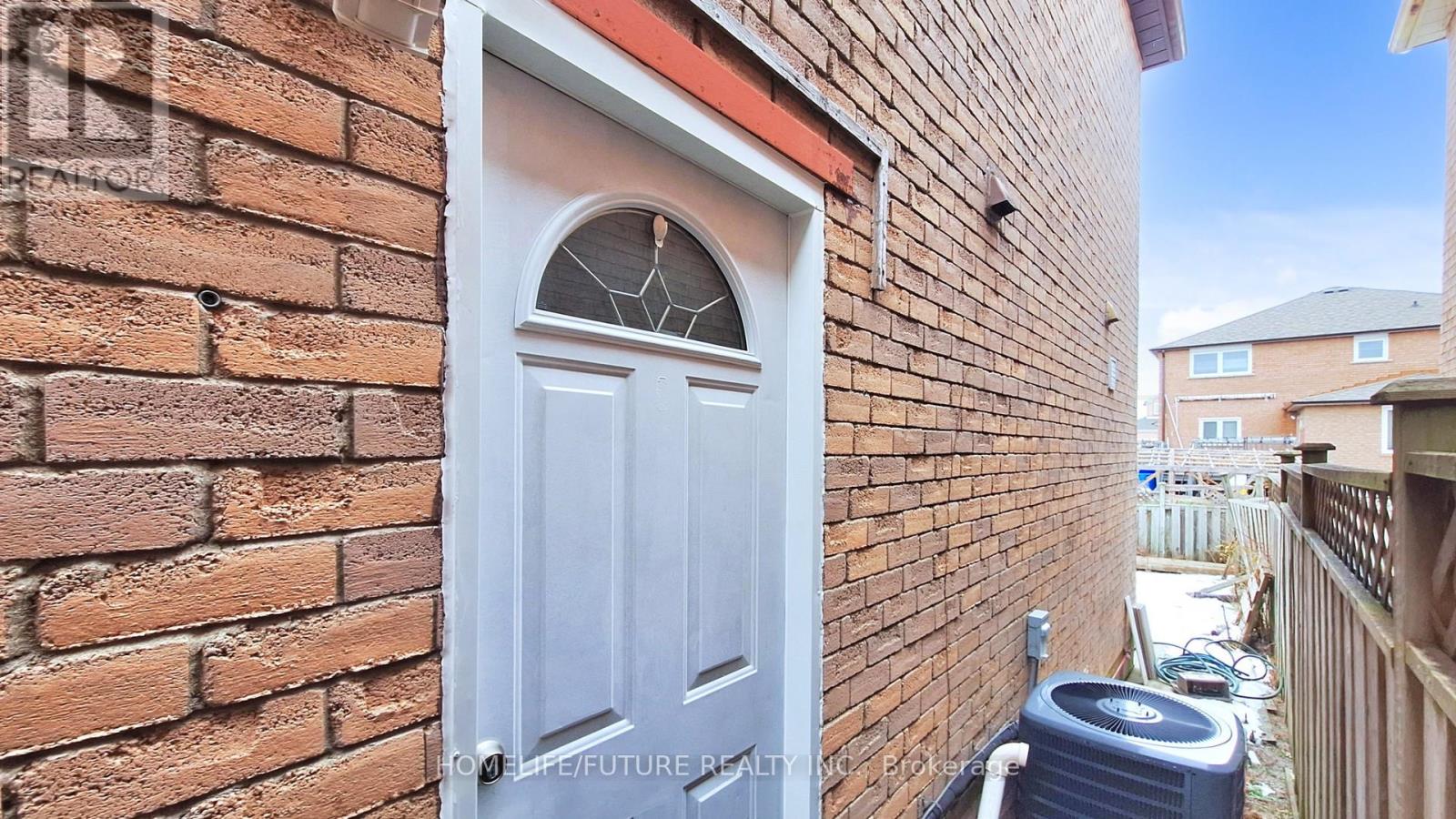 129 Northolt Crescent, Markham, Ontario  L3R 6N9 - Photo 45 - N12644508