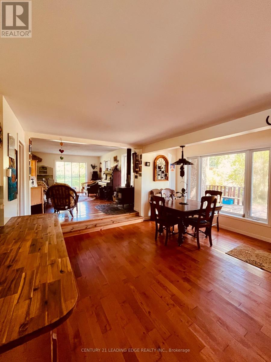 2014 Foxboro Stirling Road, Quinte West (Sidney Ward), Ontario  K0K 3E0 - Photo 8 - X12238058