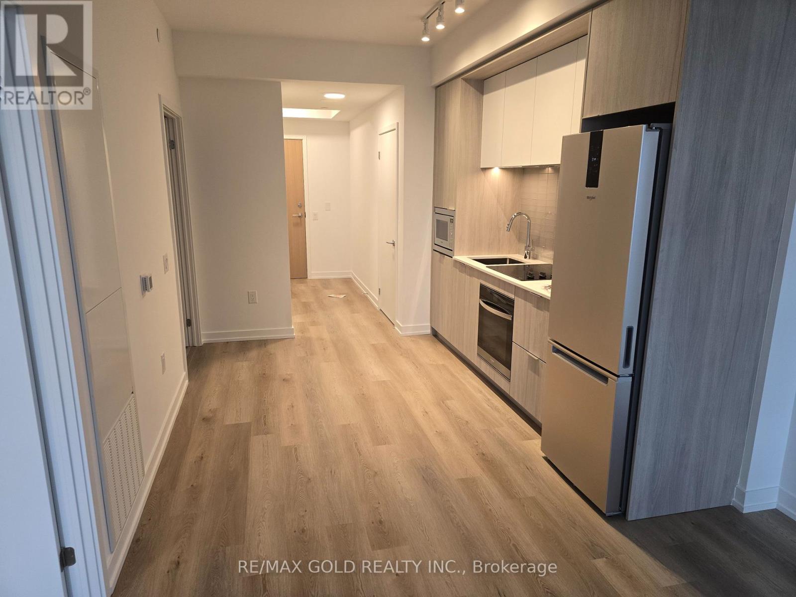 3312 - 395 SQUARE ONE DRIVE, Mississauga, Ontario