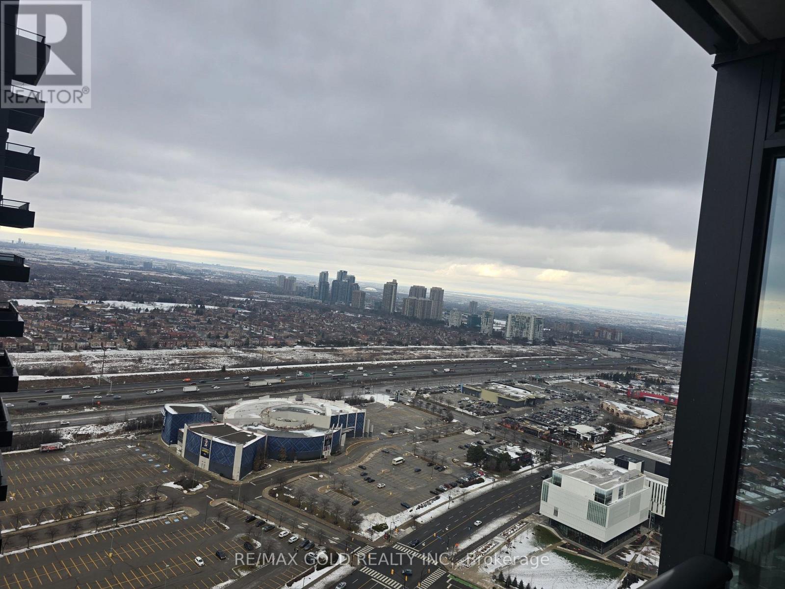 3312 - 395 Square One Drive, Mississauga, Ontario  L5B 0P6 - Photo 9 - W12644520