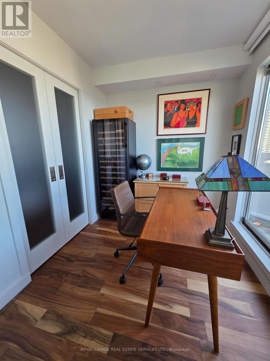 1406 - 2267 Lake Shore Boulevard W, Toronto, Ontario  M8V 3X2 - Photo 10 - W12644524