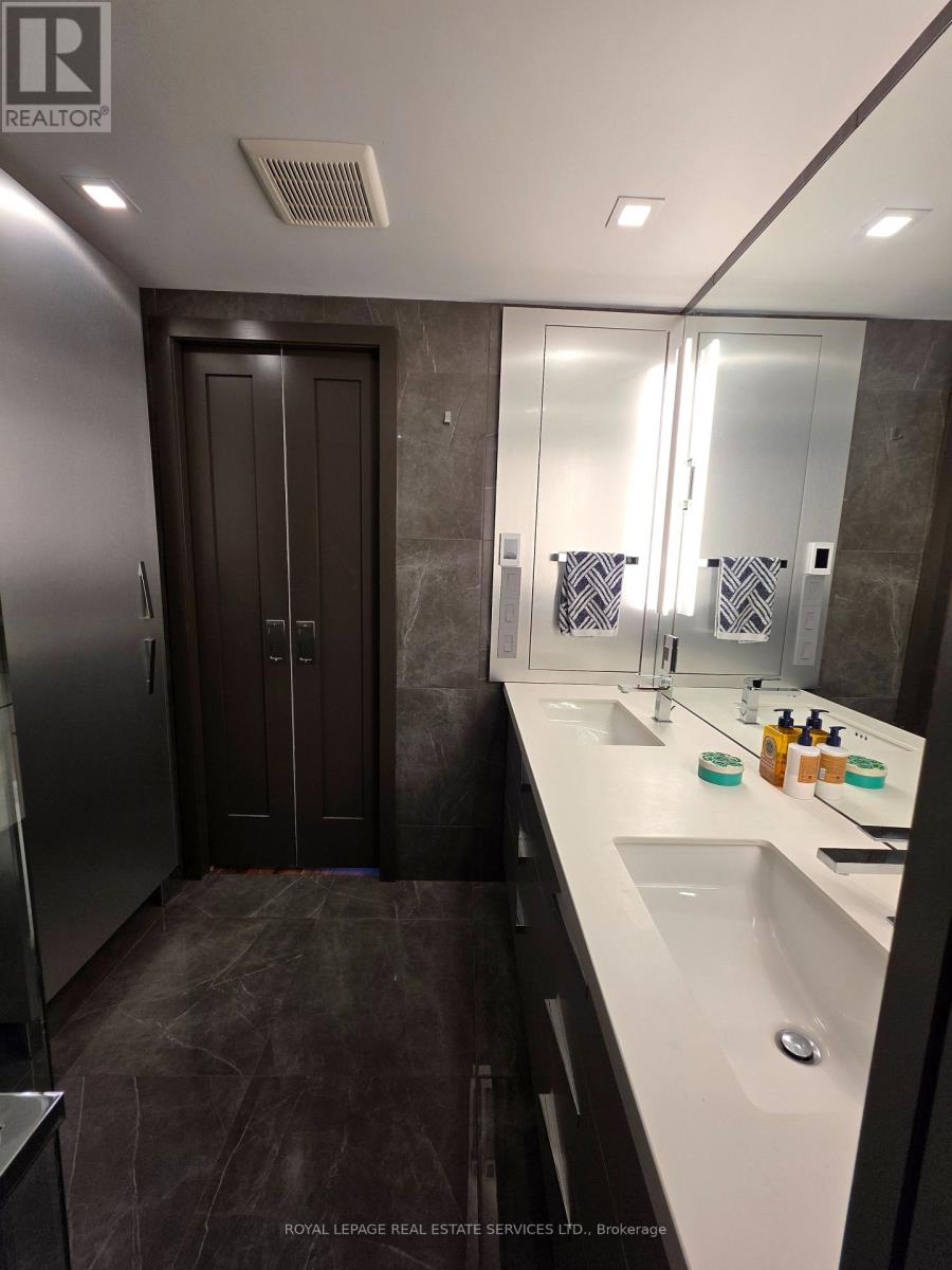 1406 - 2267 Lake Shore Boulevard W, Toronto, Ontario  M8V 3X2 - Photo 13 - W12644524