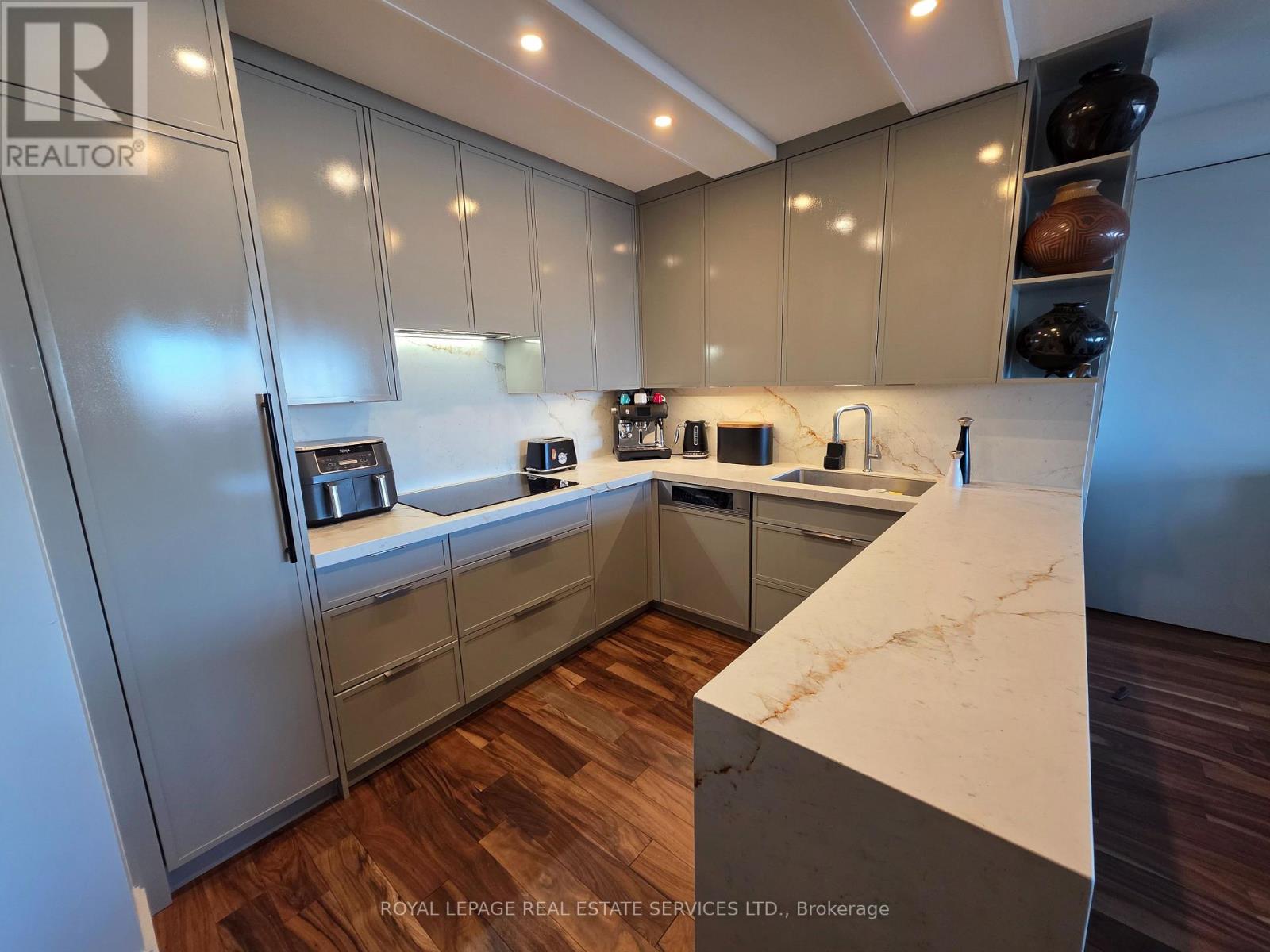 1406 - 2267 Lake Shore Boulevard W, Toronto, Ontario  M8V 3X2 - Photo 19 - W12644524