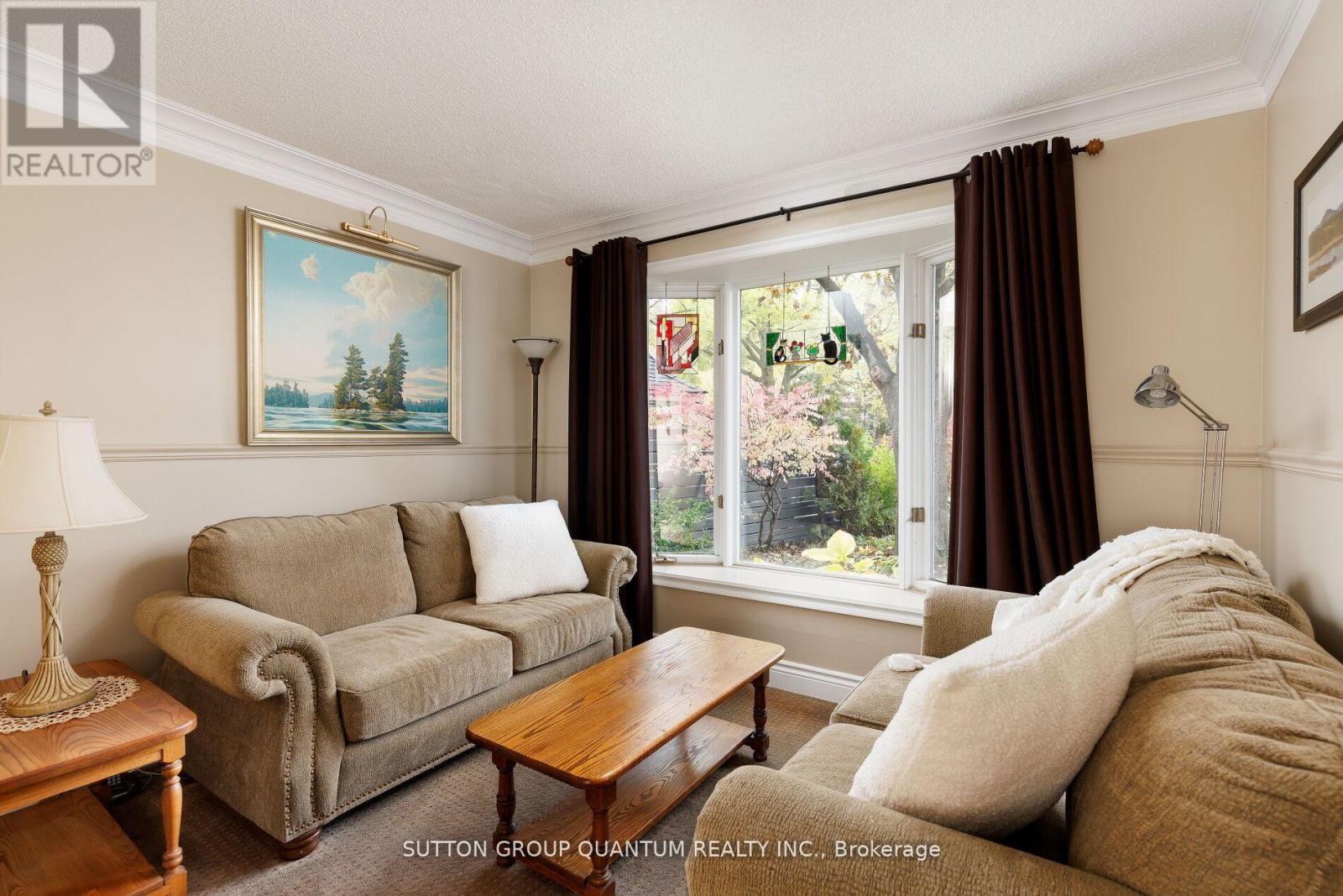 2977 Inlake Court, Mississauga, Ontario  L5N 2A4 - Photo 10 - W12644534