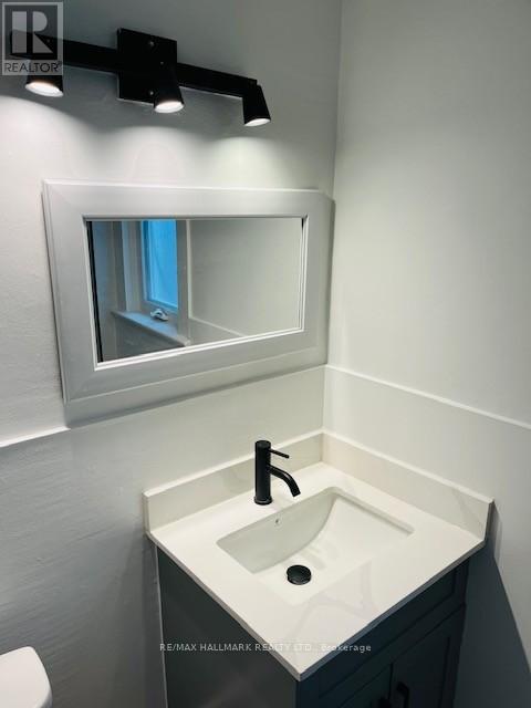 4 - 2961 Lakeshore Boulevard W, Toronto, Ontario  M8V 1Y5 - Photo 10 - W12644538