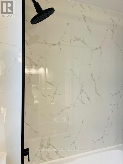 4 - 2961 Lakeshore Boulevard W, Toronto, Ontario  M8V 1Y5 - Photo 12 - W12644538