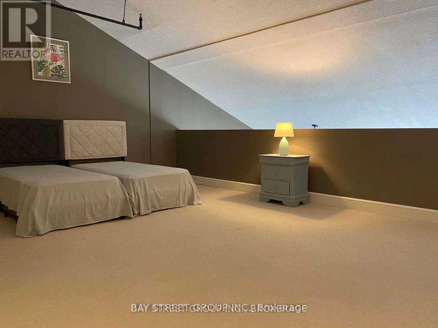 605 - 1071 Queens Avenue, Oakville (Cp College Park), Ontario  L6H 2R5 - Photo 12 - W12644546