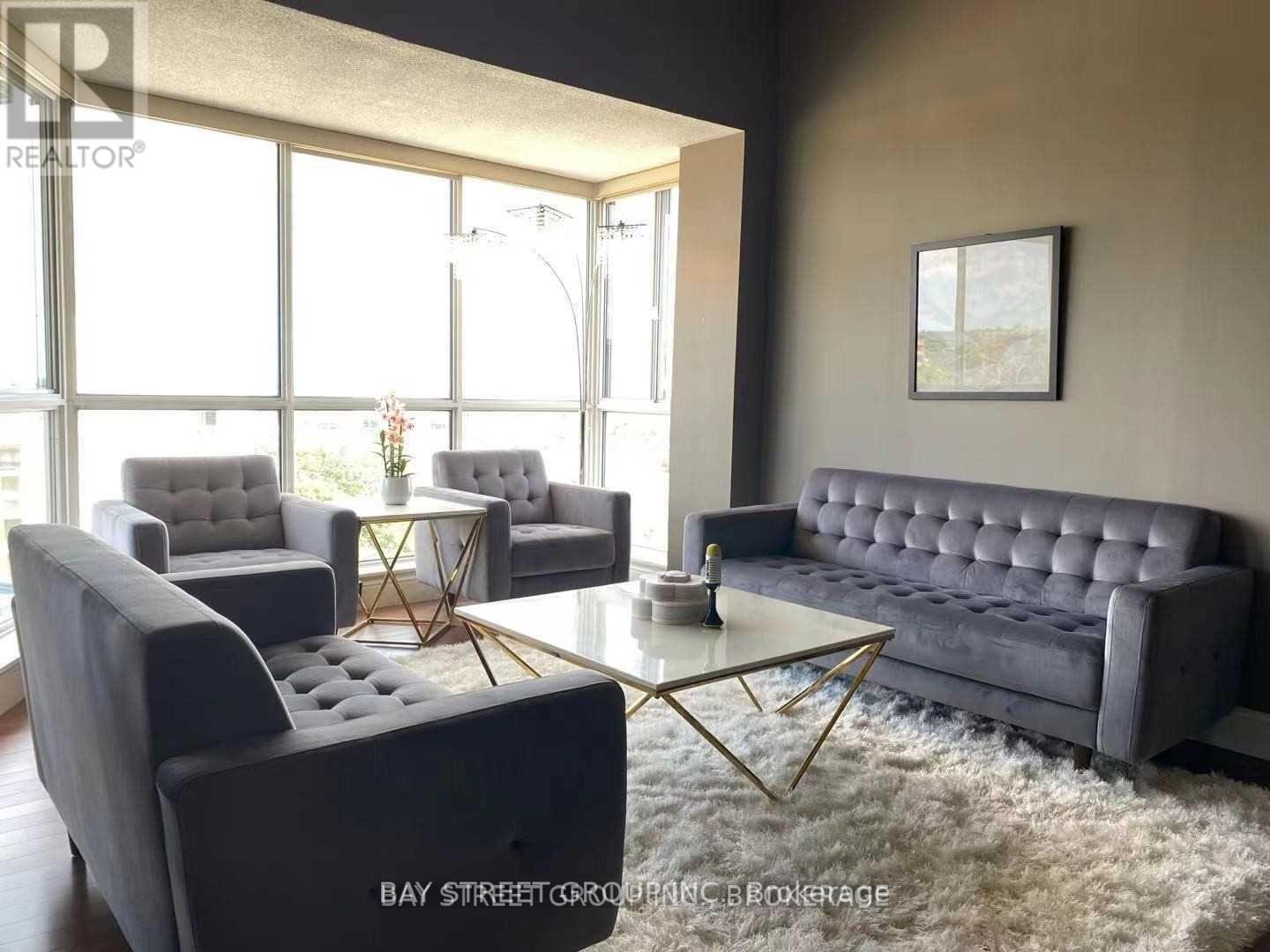 605 - 1071 Queens Avenue, Oakville (Cp College Park), Ontario  L6H 2R5 - Photo 2 - W12644546