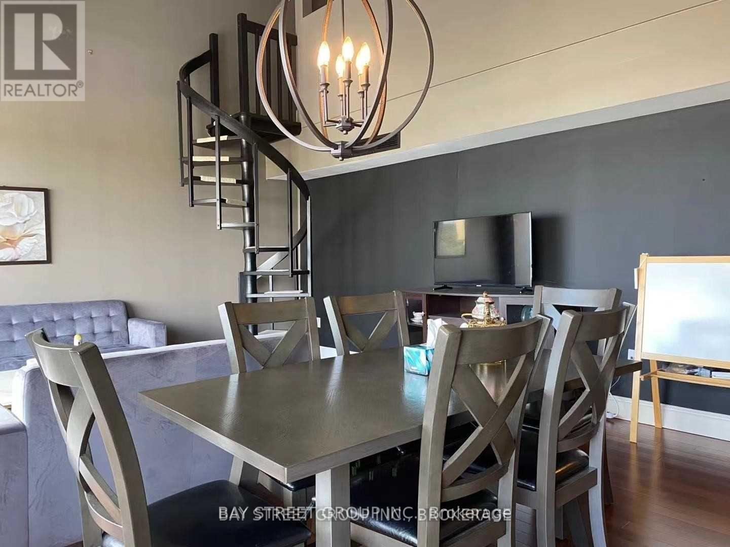 605 - 1071 Queens Avenue, Oakville (Cp College Park), Ontario  L6H 2R5 - Photo 6 - W12644546