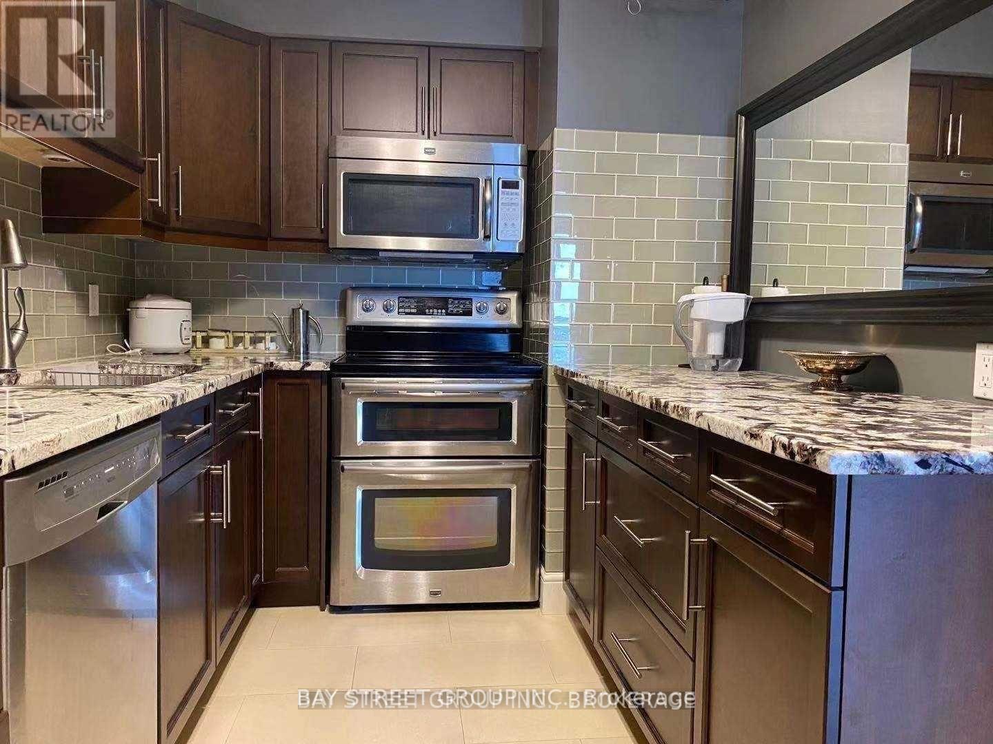 605 - 1071 Queens Avenue, Oakville (Cp College Park), Ontario  L6H 2R5 - Photo 9 - W12644546