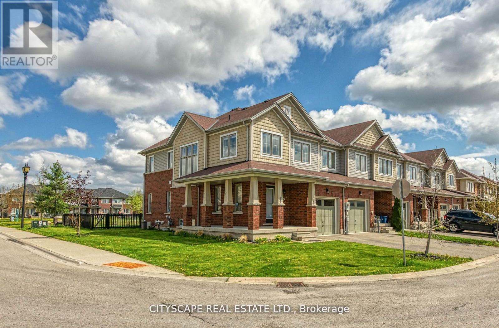 8485 Primrose Lane, Niagara Falls (Brown), Ontario  L2H 0K8 - Photo 2 - X12644526